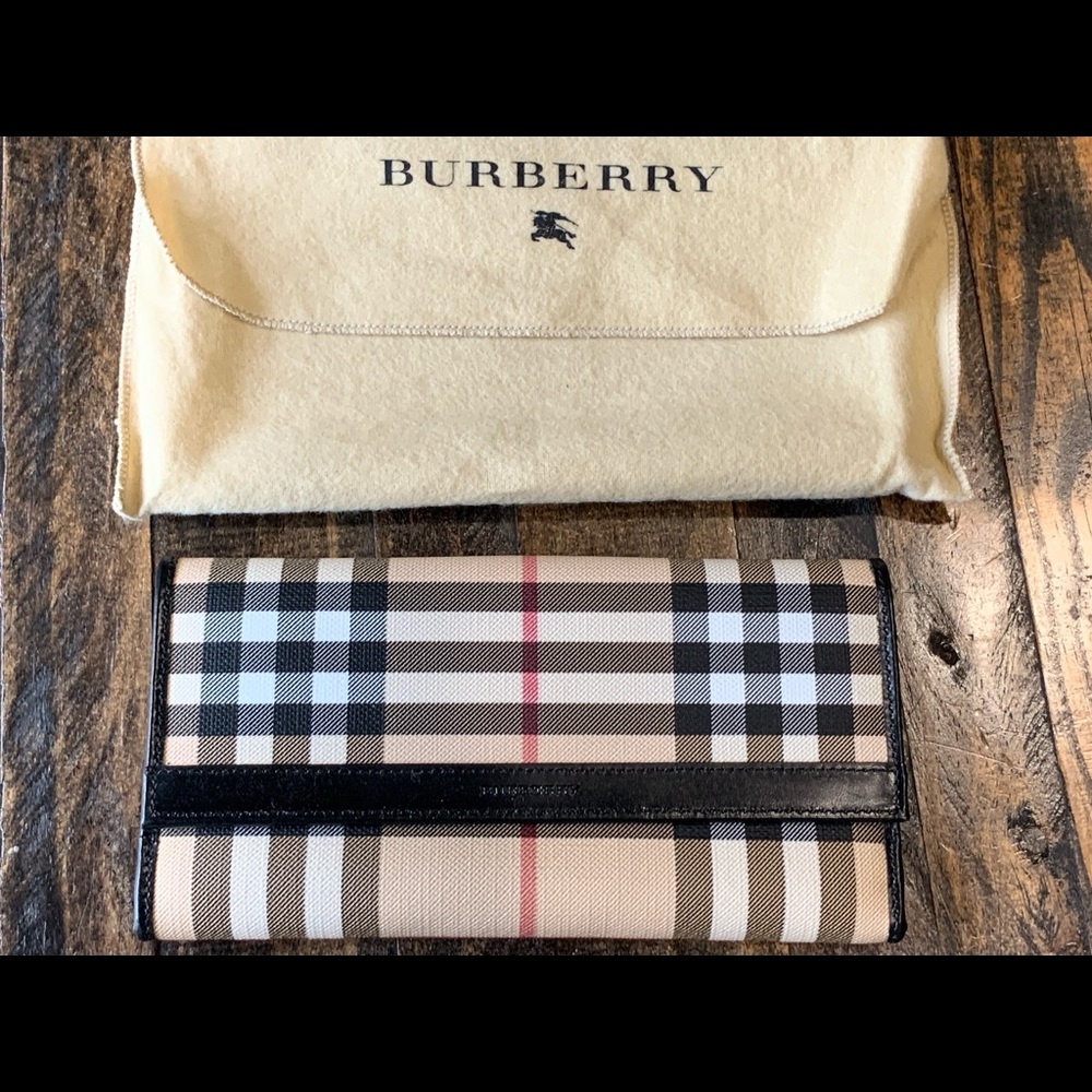 Burberry Classic Long Wallet (new)